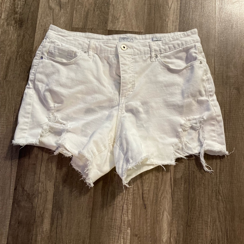 Sofia by Sofia Vergara White Frayed Jean Shorts